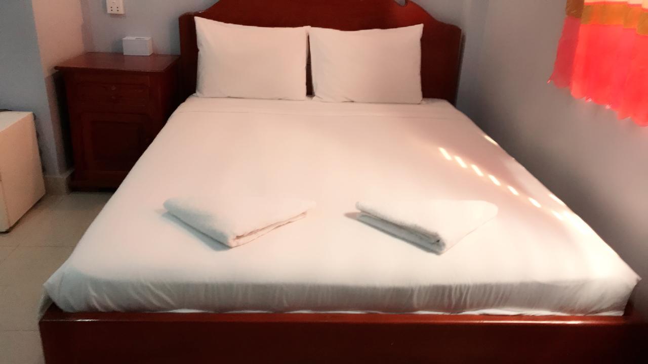 Khmer Village Guesthouse Phnom Penh Ngoại thất bức ảnh