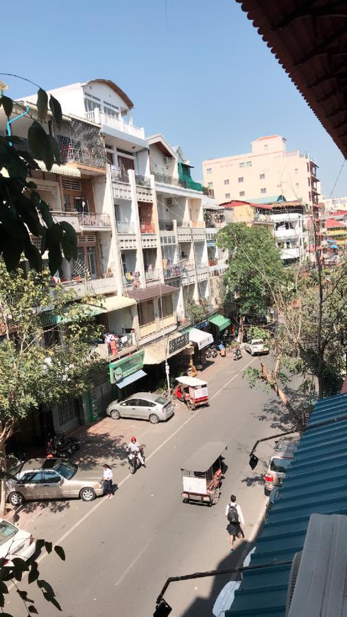 Khmer Village Guesthouse Phnom Penh Ngoại thất bức ảnh