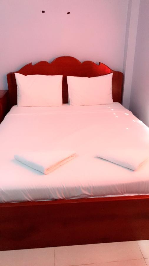 Khmer Village Guesthouse Phnom Penh Ngoại thất bức ảnh