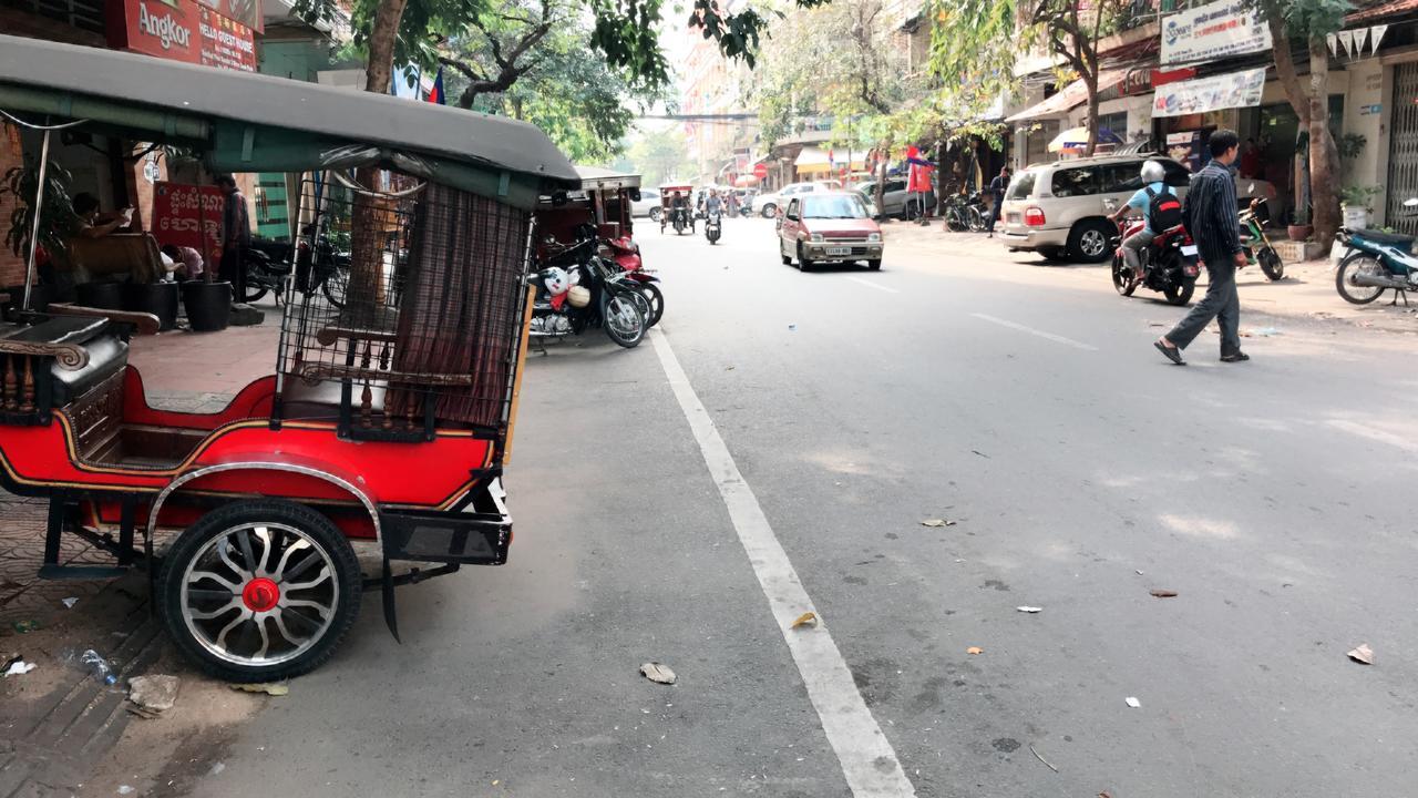 Khmer Village Guesthouse Phnom Penh Ngoại thất bức ảnh