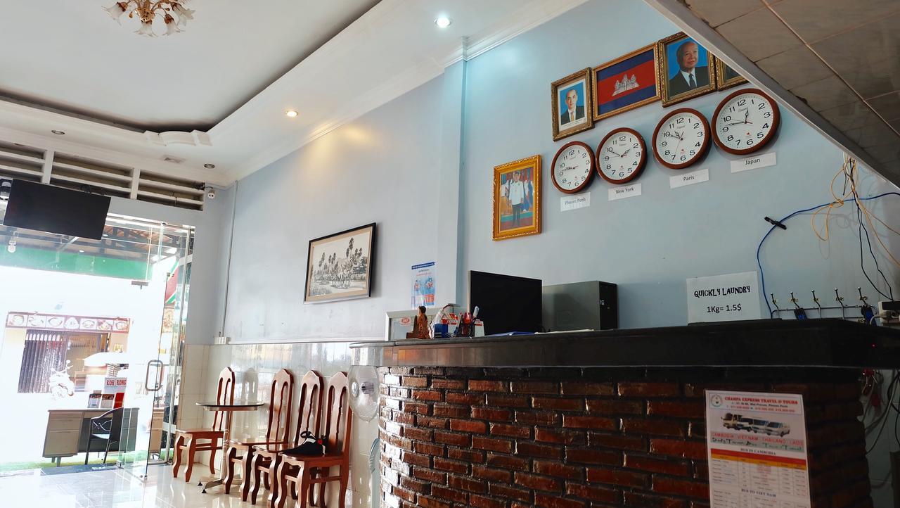 Khmer Village Guesthouse Phnom Penh Ngoại thất bức ảnh