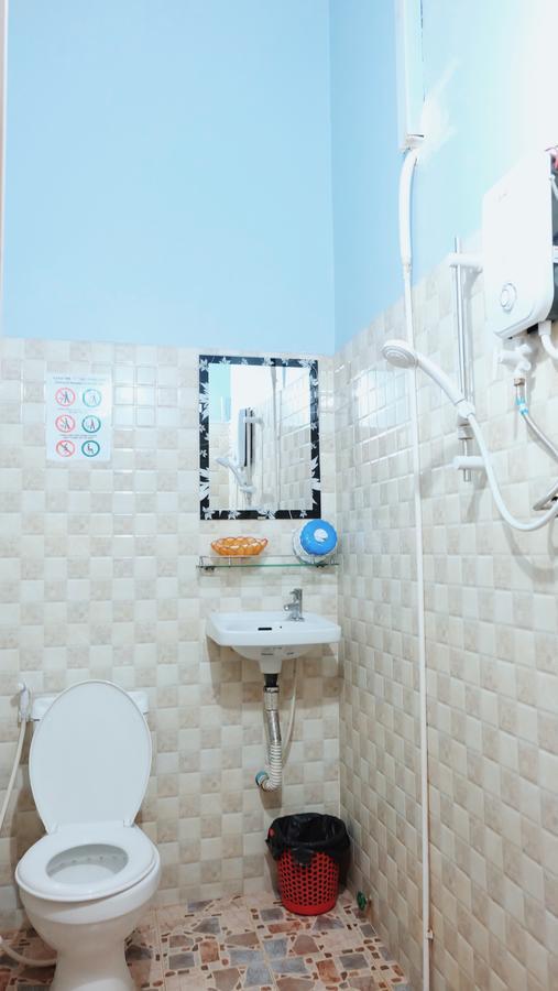 Khmer Village Guesthouse Phnom Penh Ngoại thất bức ảnh